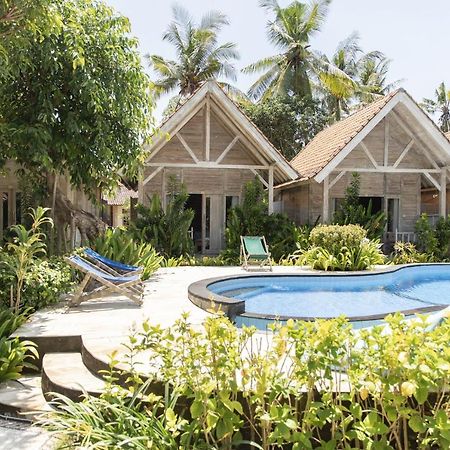 Coconut Village Guest House Lembongan Redpartner Экстерьер фото